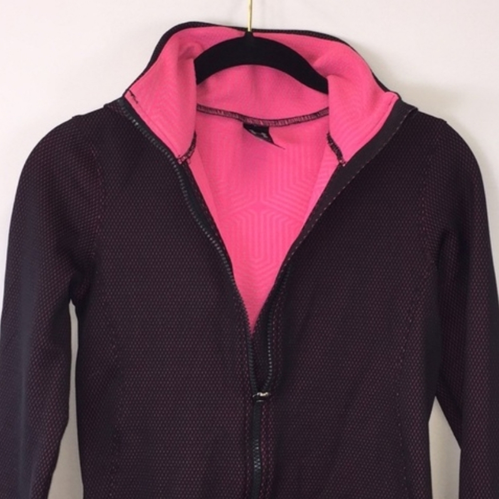 Black under armor full zip athletic hoodie with thumb holes